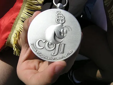 alt